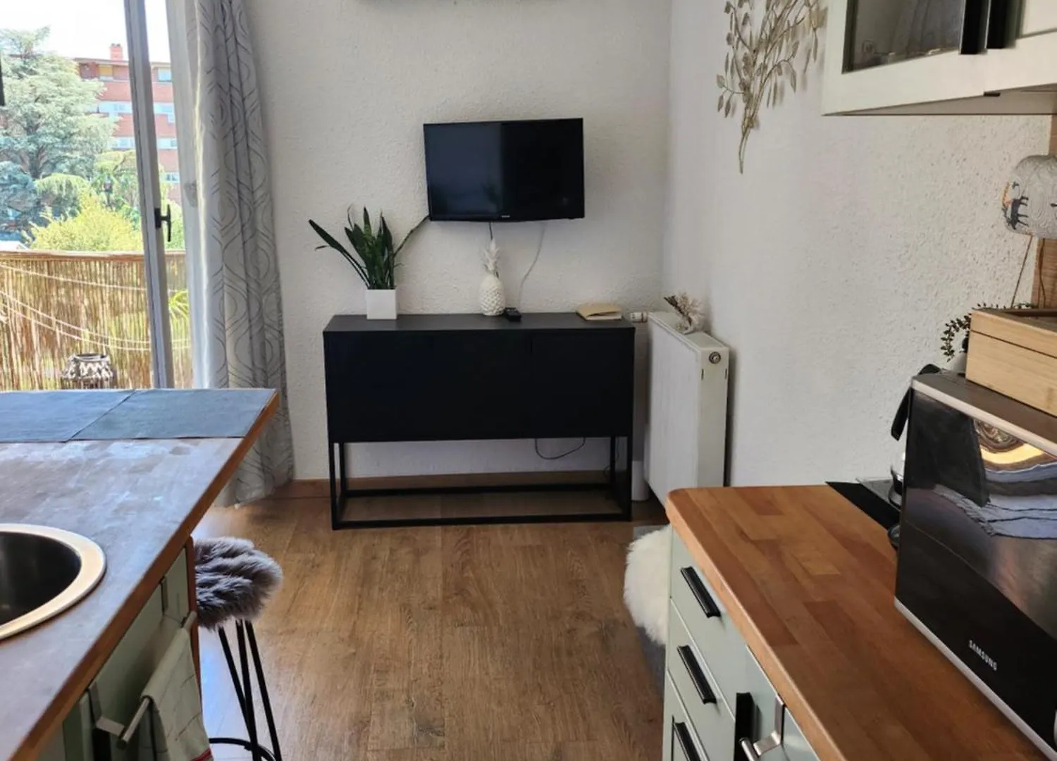 Studio Bellevue 35 Avec Balcon Albi Apartment